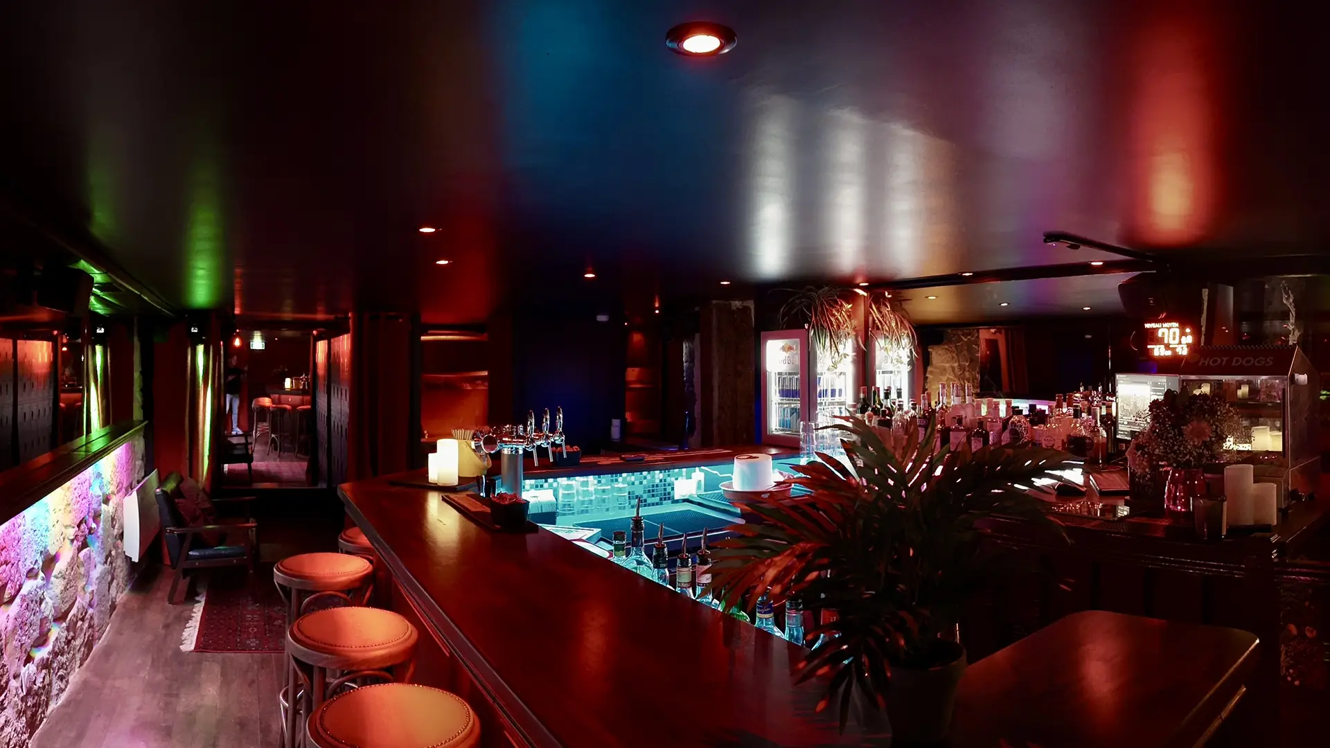 Le bar du Redzone - Nouveau cruising gay à Paris